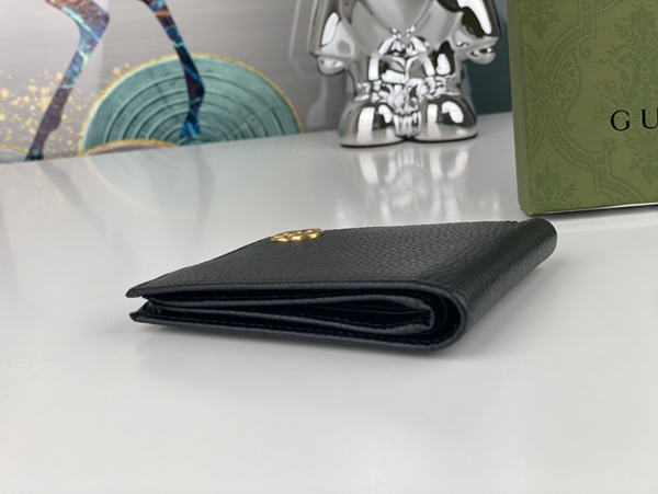 グッチ財布コピー側面デザイン